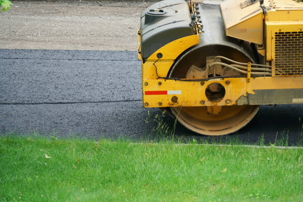 Best Professional Driveway Pavers  in Shrub Oak, NY
